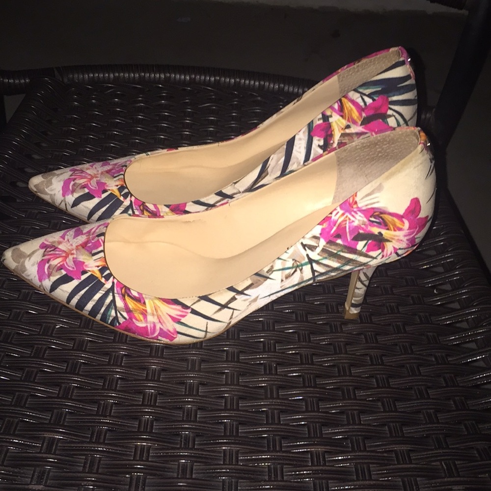 Ivanka Trump Floral Pumps